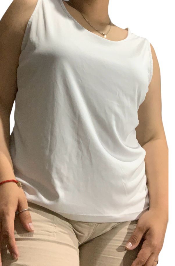 Blusa blanca sin mangas